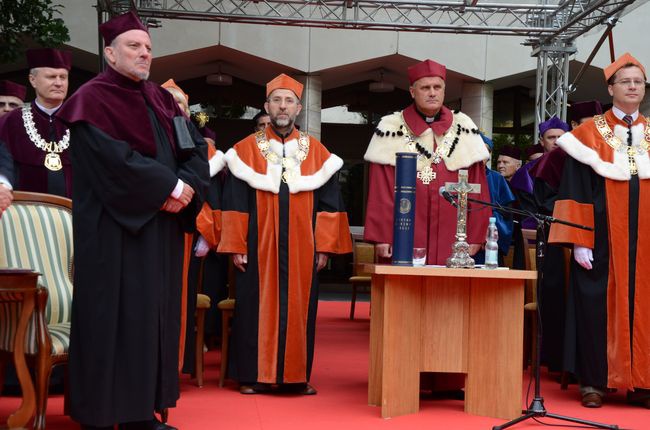 Kiko Argüello doktorem honoris causa KUL