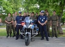 Uczniowie z Nowego Miasta na Policji w Legionowie