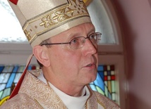 - W Kościele, w Polsce potrzebujemy wielu młodych i radosnych ludzi, niosących pomoc innym – podkreśla bp Piotr Libera