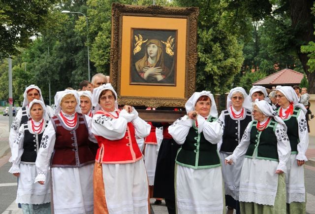 Za czym tęskni Powsińska Madonna?