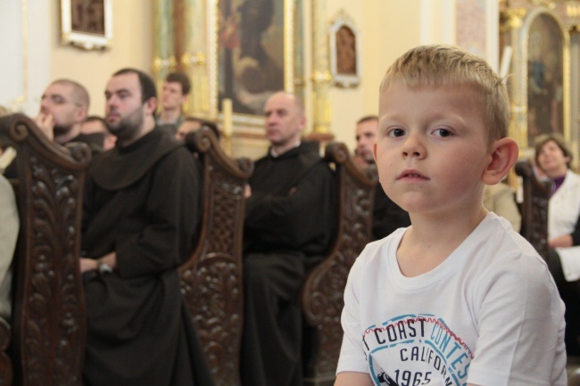 Generał franciszkanów afiliował bp. Andrzeja Czaję do zakonu franciszkańskiego