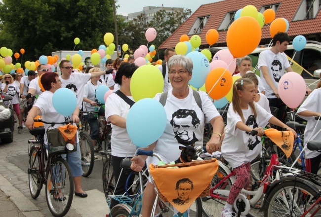 Ksiądz Bosko przejechał przez miasto