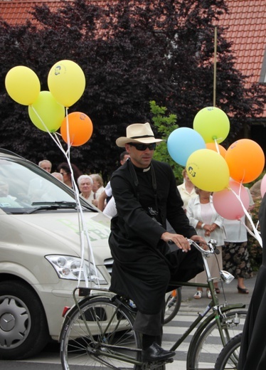 Ksiądz Bosko przejechał przez miasto