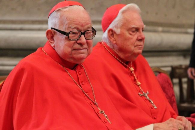 Metropolita wrocławski otrzymał paliusz z rąk papieża Franciszka