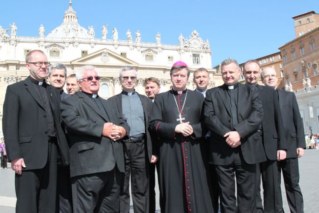 Metropolita wrocławski otrzymał paliusz z rąk papieża Franciszka