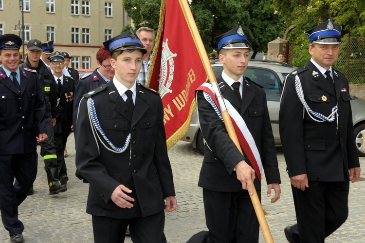 Odpust w Strzegomiu - strażacy