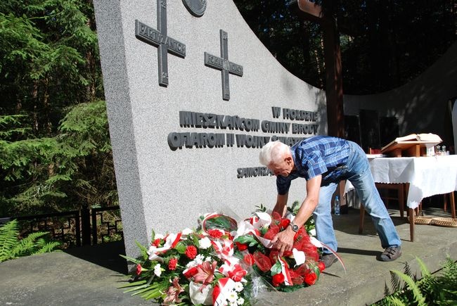 Pamięci pomordowanych w Borze Kunowskim