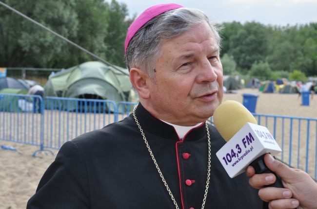 Bp Henryk Tomasik, delegat Konferecji Episkopatu Polski ds. duszpasterstwa młodzieży