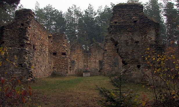 Tajemnicze ruiny na górze św. Michał