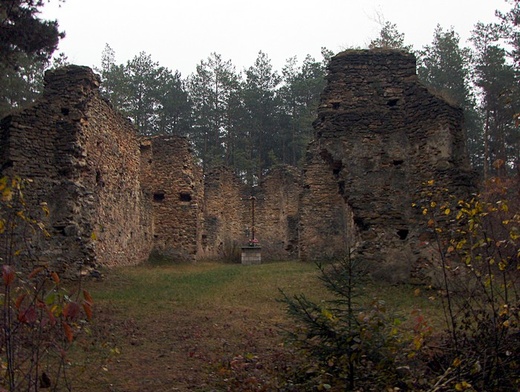 Tajemnicze ruiny na górze św. Michał