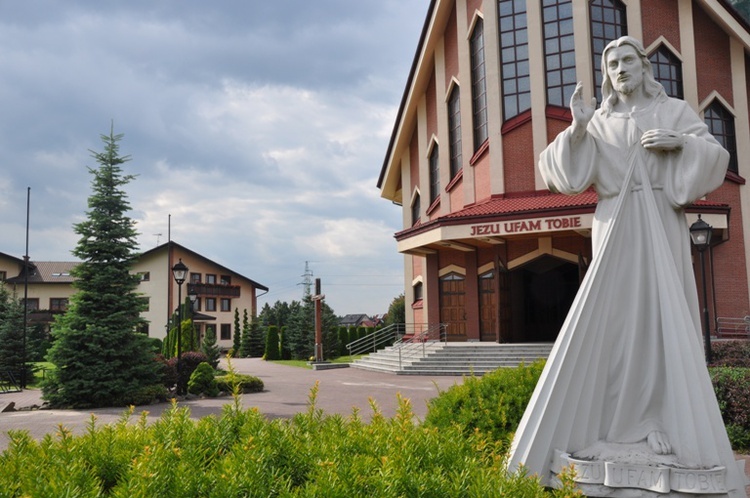 Parafia Miłosierdzia Bożego w Brzesku