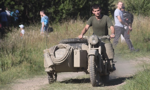 Nawet wiekowe pojazdy sprostały trudom poligonu.