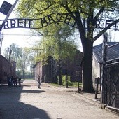 Były więzień Auschwitz pozywa ZDF