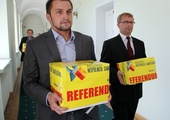 Za referendum