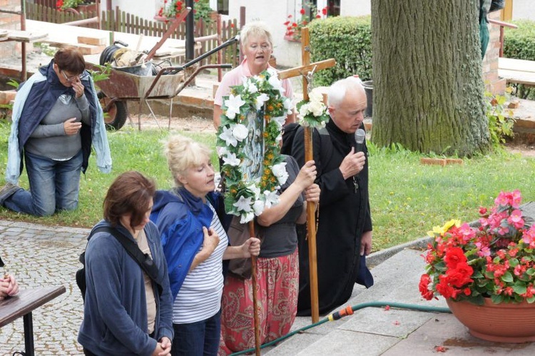 Comiesięczne pielgrzymki Olsztyn - Gietrzwałd