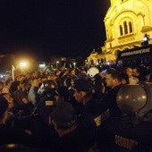 Starcia przed parlamentem w Sofii