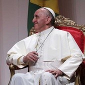 Papież wzywa do odważnego świadczenia o Jezusie