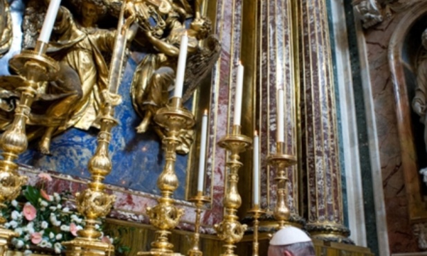 Nietypowy prezent papieża dla Matki Bożej