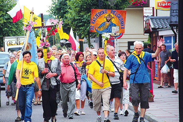 Pierwszego dnia pielgrzymki Kaszubi przeszli aż 38 kilometrów. Na dłuższy odpoczynek zatrzymali się w Jastarni 