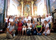  Grupa pielgrzymów którzy pierwsi przeszli fragment  lubelskiej Drogi św. Jakuba