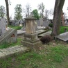 Zabytkowe grobowce na łowickim cmentarzu Emaus zostaną w tym roku odnowione