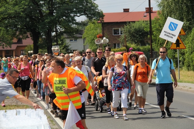 68. Pielgrzymka Rybnicka - dzień 1. - Kamień, Książenice