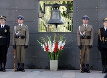 Na Murze Pamięci wyryto nazwiska 11 tys. poległych w Powstaniu żołnierzy AK