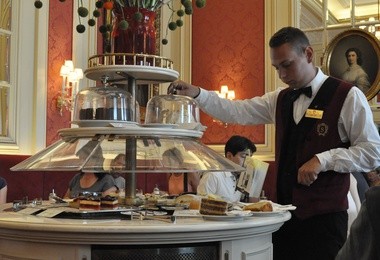 Hotel Sacher, torcik i psy