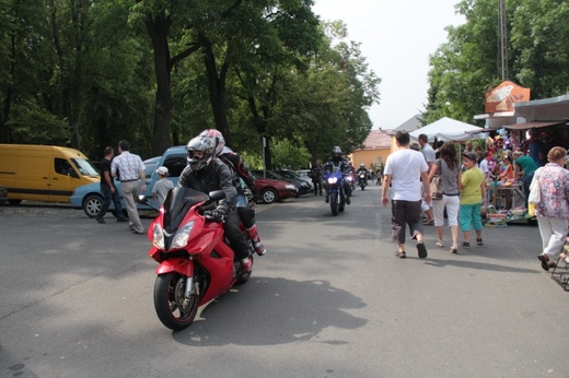 Motocykliści na Górze św. Anny