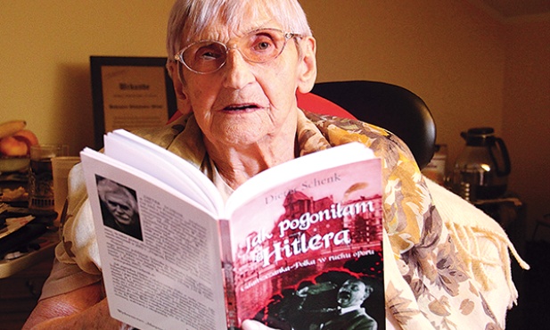  – Dieter Schenk to świetny facet. Dzięki niemu i jego książce na stare lata dostałam wiatru w żagle – mówi pani Budzimira