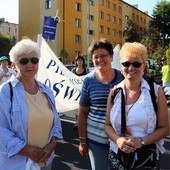 W 30. pielgrzymkę wyruszają: (od lewej) Maria Łabuz, Dorota Kinalczyk i Joanna Mazur