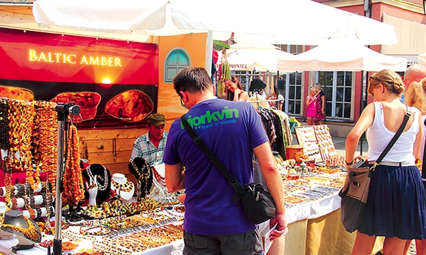  – Bursztyn nazywany „złotem północy” od wieków związany jest z Morzem Bałtyckim i historią Gdańska 