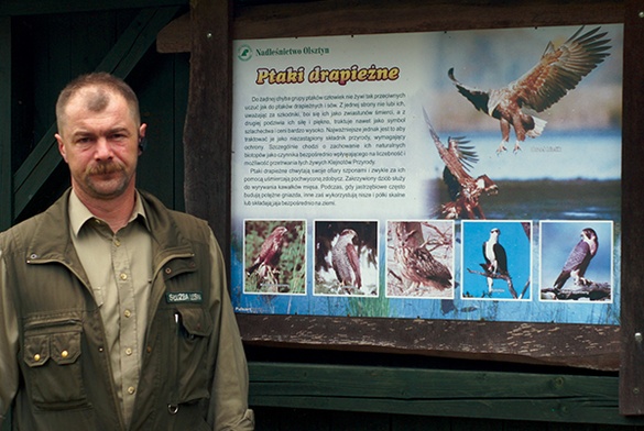Inżynier Paweł Bednarczyk od 1996 roku opiekuje się chorymi ptakami