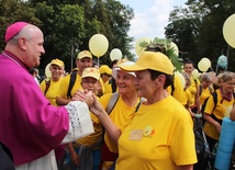 Oświęcimskich pielgrzymów witał bp Piotr Greger