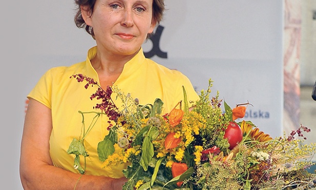 Liliana Sonik – publicystka, dziennikarka TVP, inicjatorka konkursu „Cudowna Moc Bukietów”, w czasach PRL uczestniczka opozycji demokratycznej, współzałożycielka Studenckiego Komitetu Solidarności