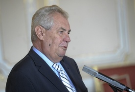 Prezydent Czech przyjął dymisję rządu
