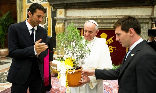 Messi i koledzy u papieża