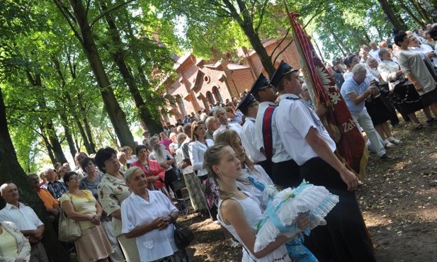 Odpust w Żurawinie obchodzony jest w pierwszą niedzielę po Przemienieniu Pańskim