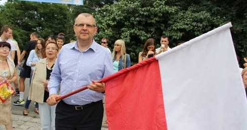 Zabawa pod skrzydłami Matki Bożej