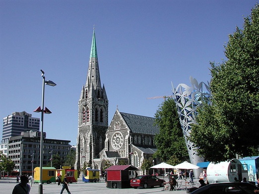 Katedra z tektury