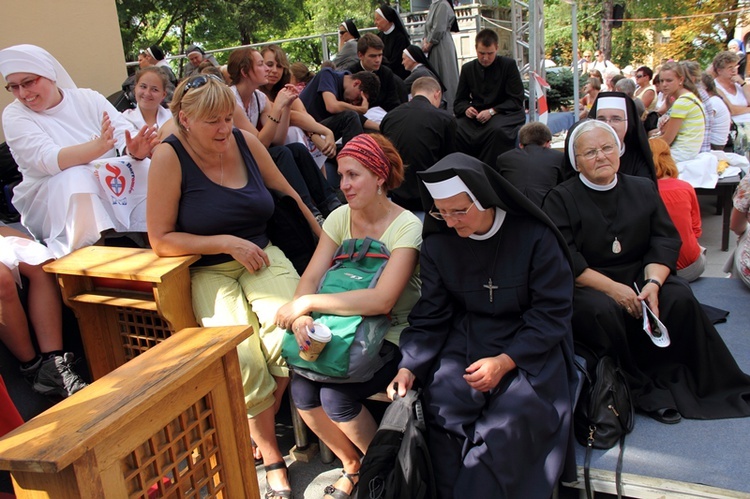 18.08.2013 r. Pielgrzymka kobiet do Piekar Śląskich, cz. 3.