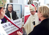 „W służbie Najjaśniejszej Rzeczpospolitej” to tytuł otwartej przez metropolitę wystawy poświęconej śp. prezydentowi Lechowi Kaczyńskiemu