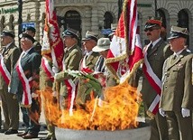 Uroczystość była hołdem złożonym obrońcom ojczyzny i lekcją historii dla młodszego pokolenia Polaków