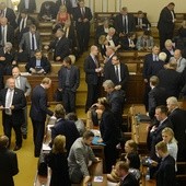 Czeski Parlament się rozwiązał