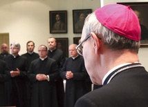  Od 21 sierpnia, zgodnie z dekretem biskupa płockiego, księża wikariusze podjęli obowiązki w nowych parafiach. Wkrótce uczynią to także nowi księża proboszczowie i administratorzy parafii