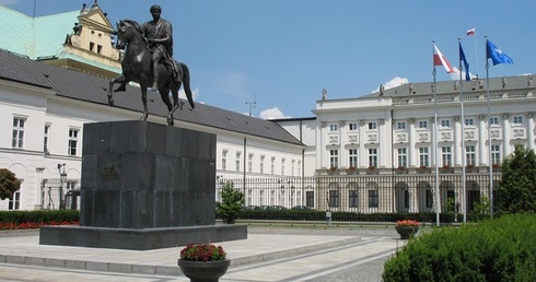 Warszawa chętnie będzie gościć papieża Franciszka