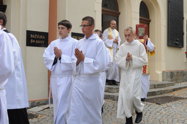 Ustanowienie ceremoniarzy