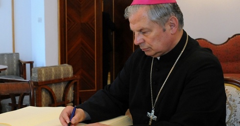 Bp Henryk Tomasik, ordynariusz diecezji radomskiej