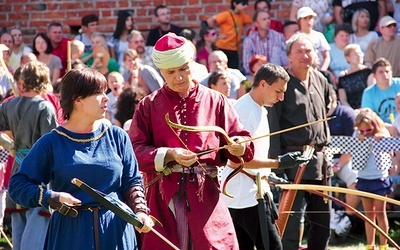 Podczas łęczyckiego turnieju o srebrną brzechwę walczyli łucznicy