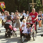 Iść z braćmi i siostrami